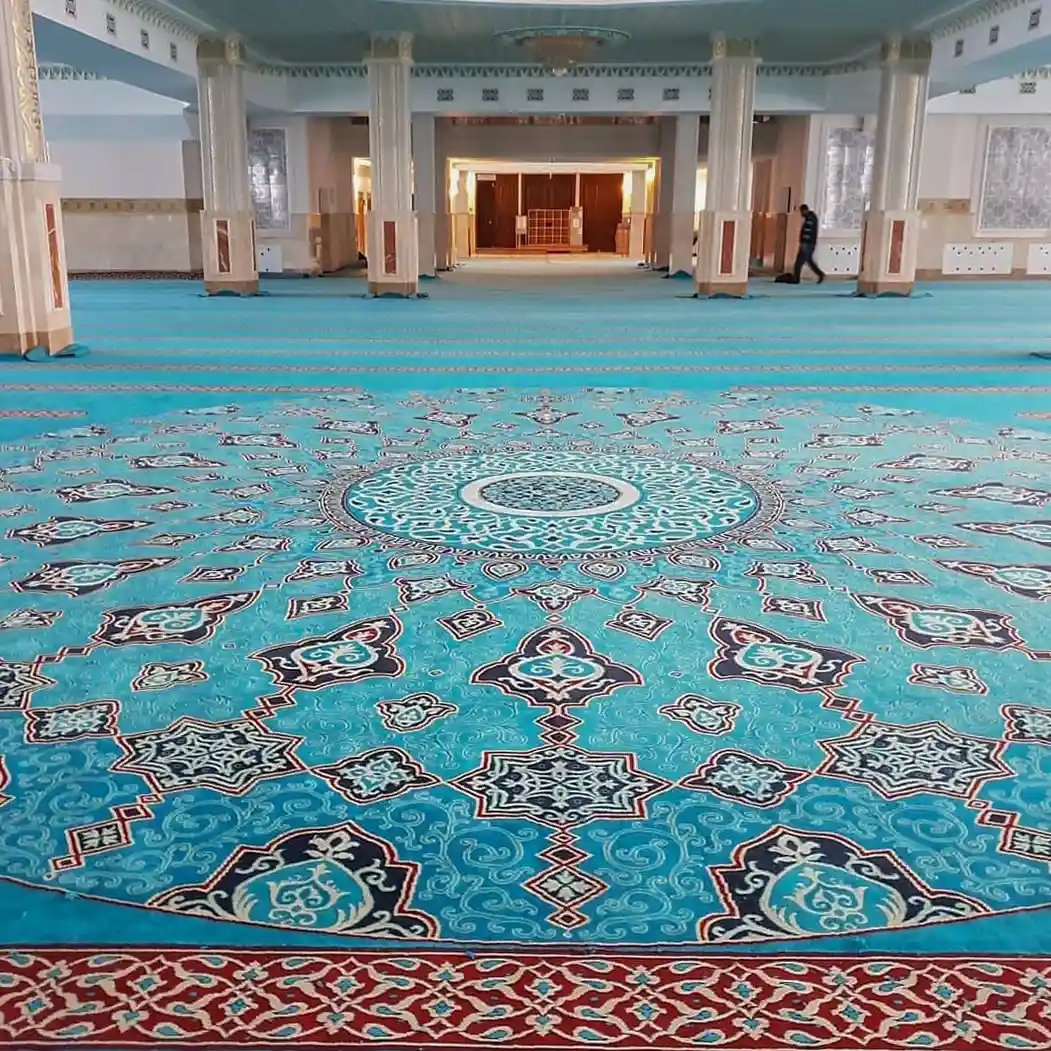 Turkuaz Cami Halısı ile Mekanınıza Renk Katın | Akyün Halı